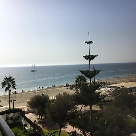 With One Bedroom In Fuengirola, With Wonderful Sea View, Pool Acces... Daire Fuengirola